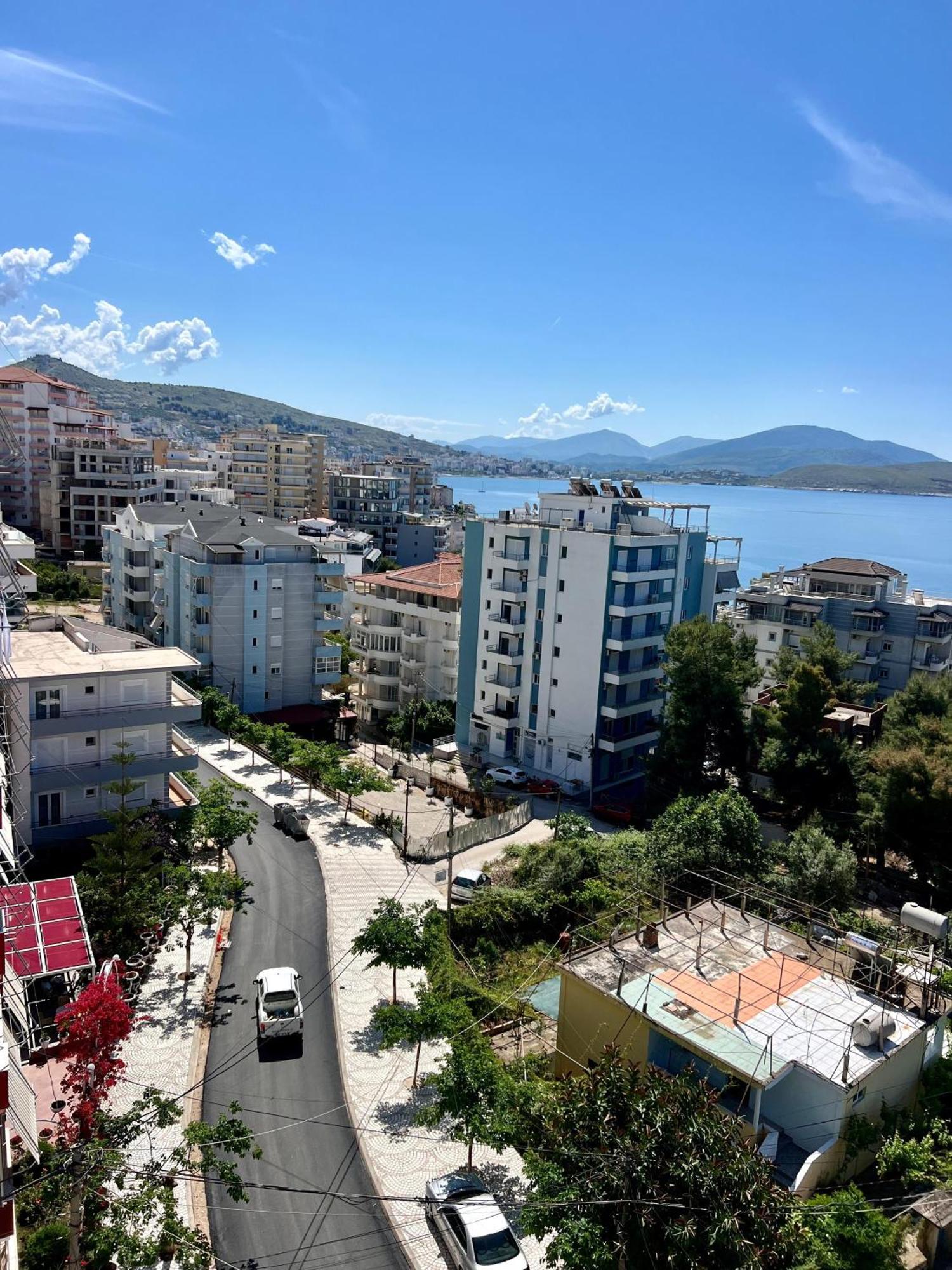 Sea Side Apartment Sarandë Exterior foto