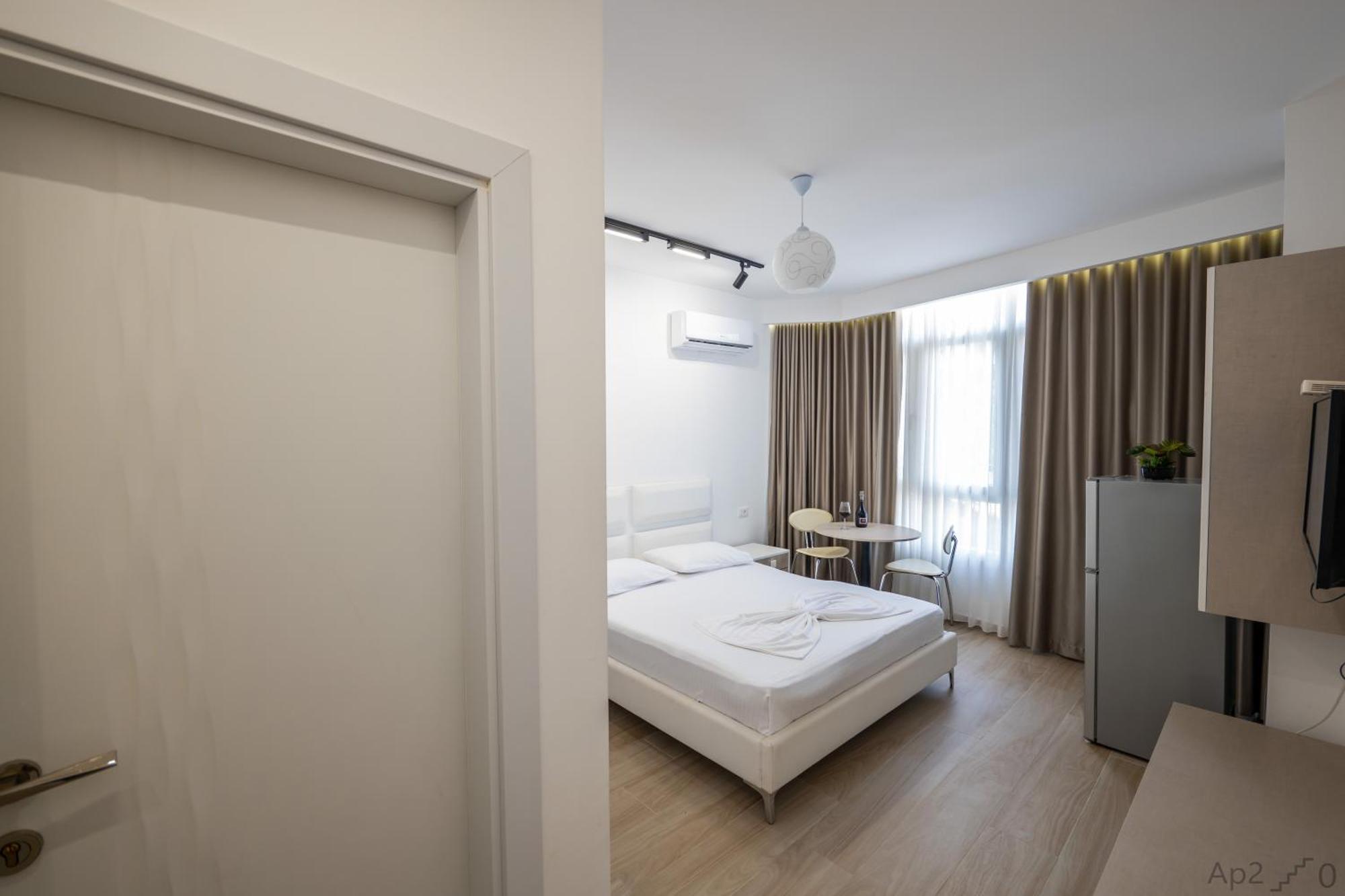 Sea Side Apartment Sarandë Exterior foto